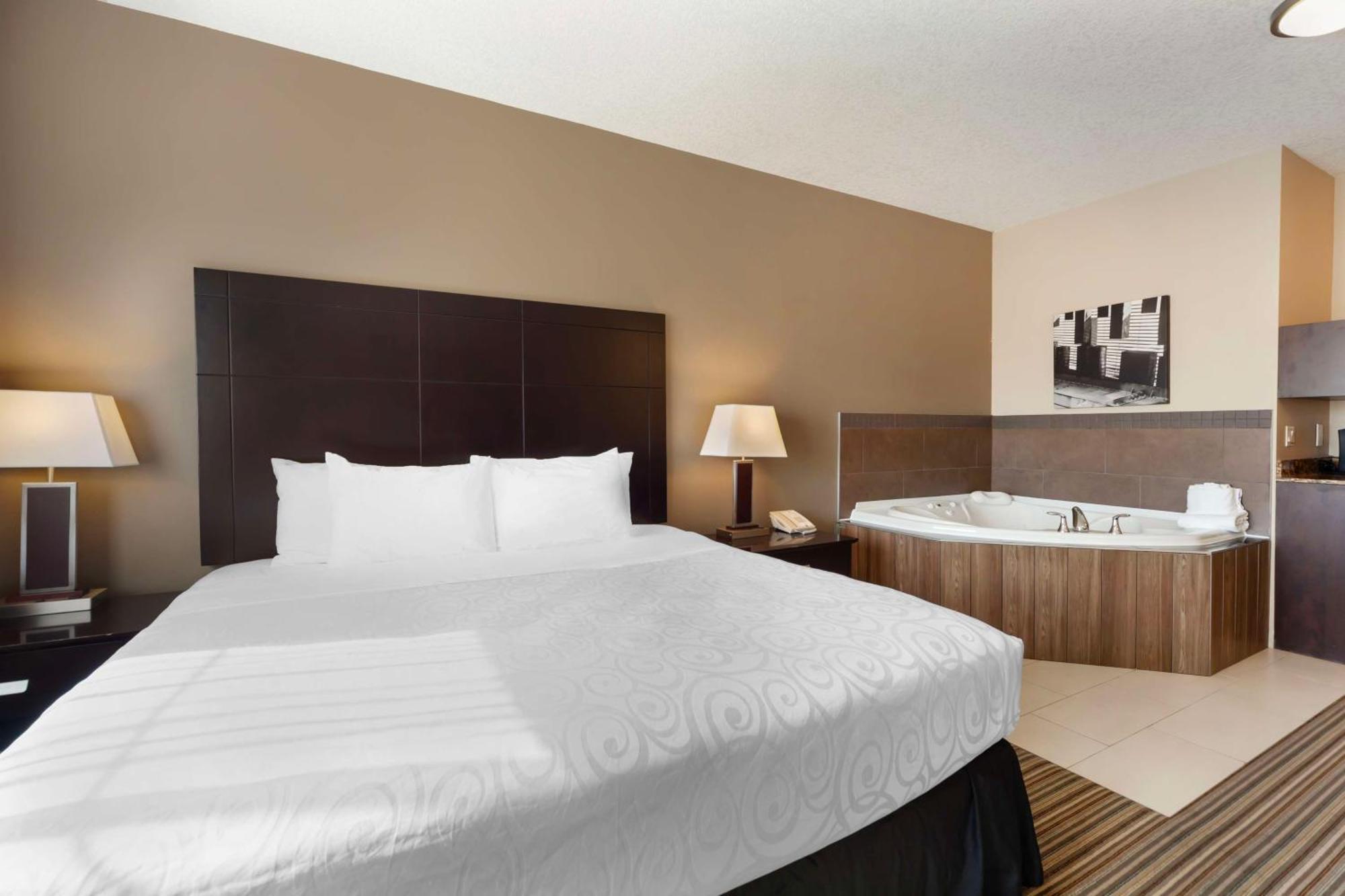 Best Western Plus Peace River Hotel & Suites Exterior photo